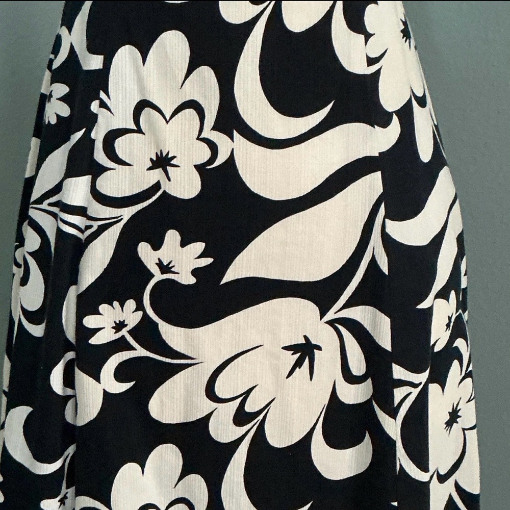 1970s vintage Dark Navy & White Floral Hawaiian Ja-Na Dress - Picture 6 of 9
